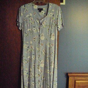 Lavender floral dress, Size 10